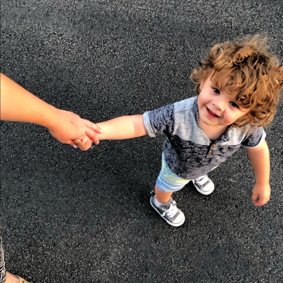 Meet Your Posher Alyssa - Picture 4 of 4